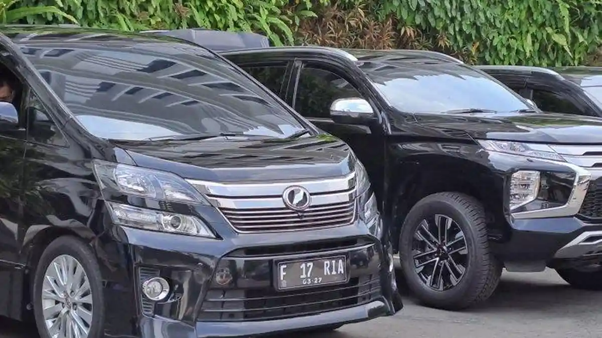 Jusuf Hamka Sambangi Kantor Mahfud MD, Bahas Soal Utang Rp800 Miliar?