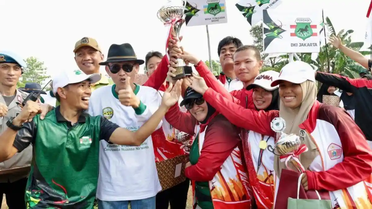 DKI Jakarta Juara Umum Kejurnas Berkuda Memanah 2026, Rayyan dan Alena ...
