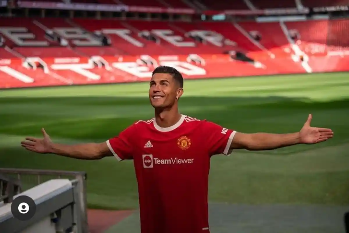 Tak Laku, Cristiano Ronaldo Bisa Bertahan di Man United, PSG Pun Menolak Ini Alasannya