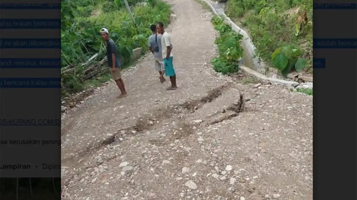 DPRD TTU Sebut Ruas Jalan Manenu-Non Rusak Akibat Tidak Sesuai RAB