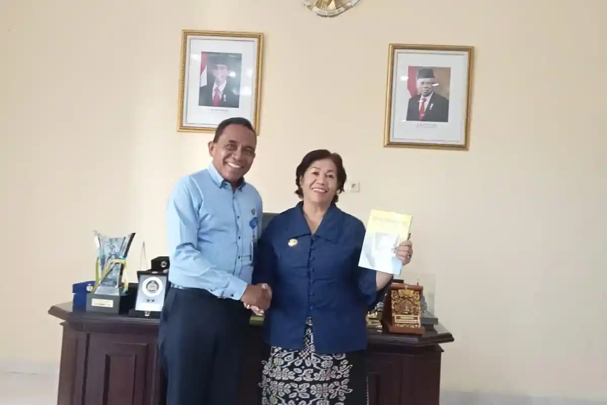 Bupati Paulina Sebut KSP Kopdit Pintu Air Sudah Banyak Membantu Warganya