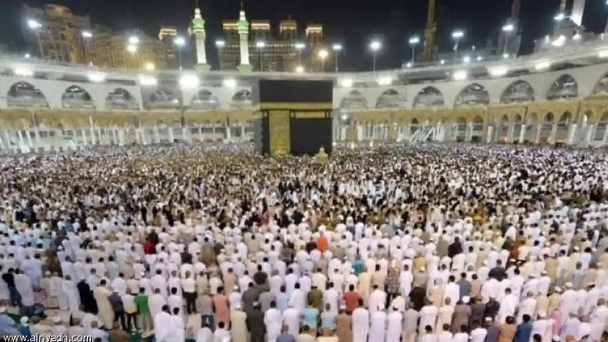 Niat Salat Tarawih yang Dibaca oleh Imam dan Makmum serta Keutamaan Shalat Tarawih