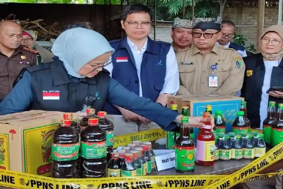 Pabrik Jamu Ilegal di Banyuwangi Digerebek, Produksi Obat Tradisional Palsu