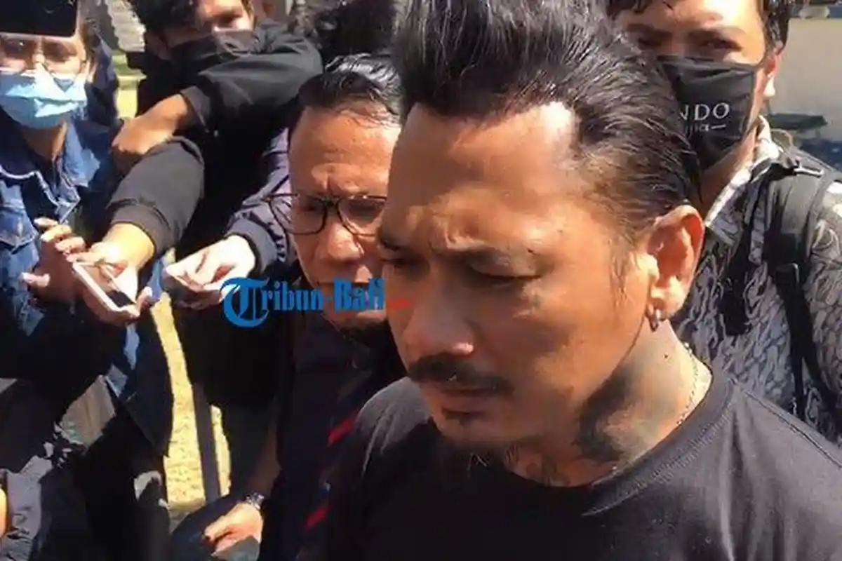 Jerinx SID Ditetapkan Jadi Tersangka dan Langsung Ditahan di Mapolda Bali, Sempat Minta Maaf ke IDI