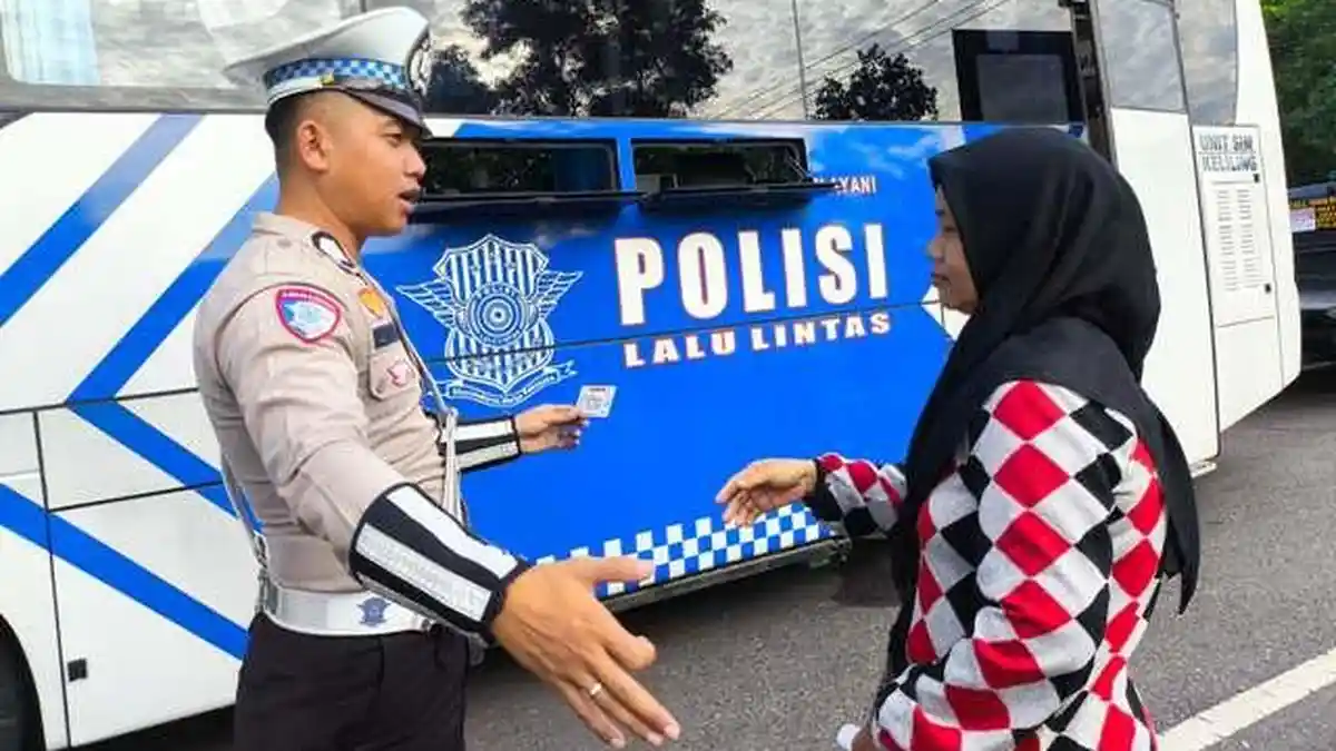 Polresta Pangkalpinang Beri Layanan Publik Gratis di Acara Car Free Day