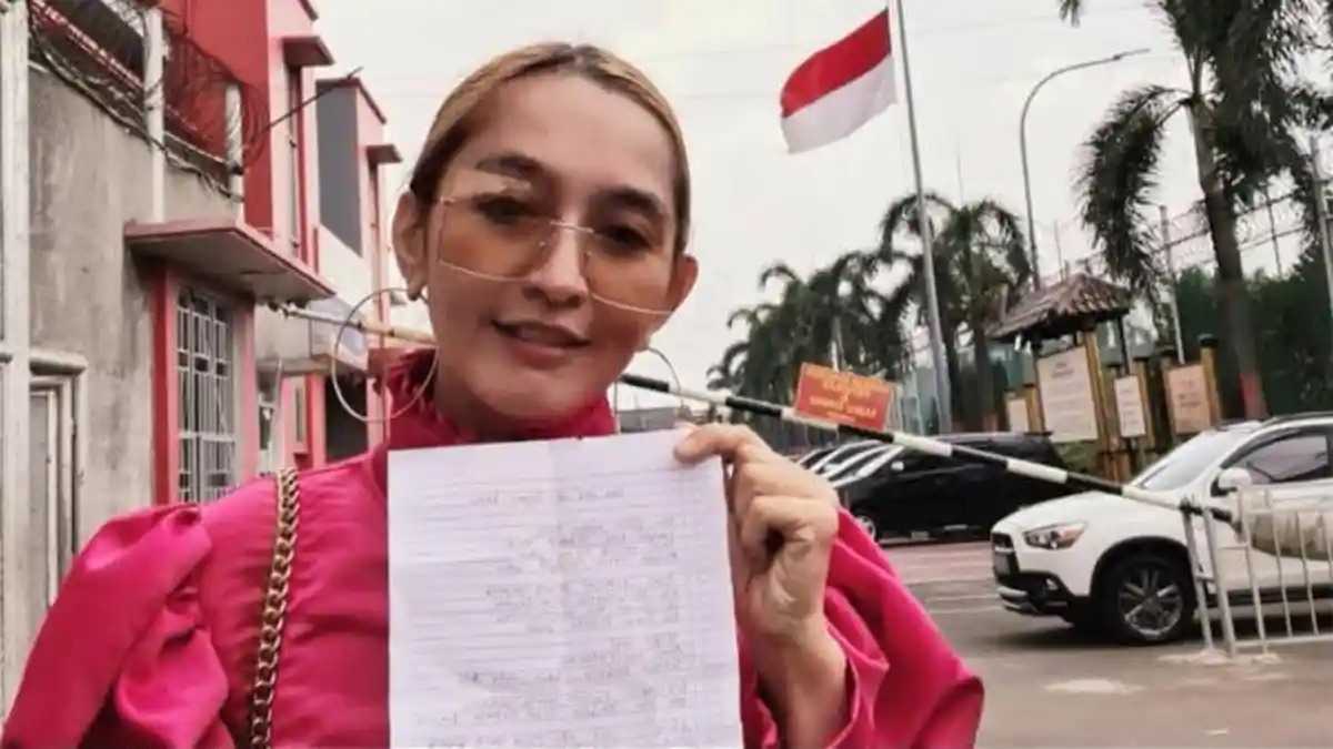 Indah Sari Nyanyikan Lagu yang Liriknya Ditulis Saipul Jamil dari Dalam Penjara