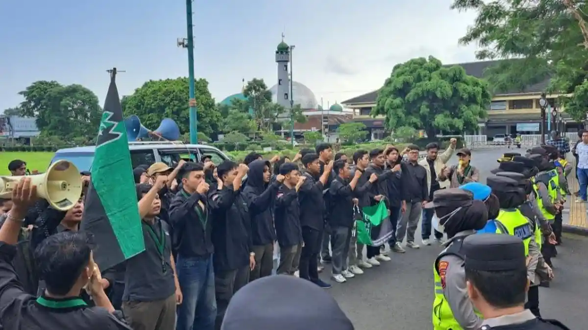 Himpunan Mahasiswa Islam di Banyumas Demo Menolak Kebijakan Tapera