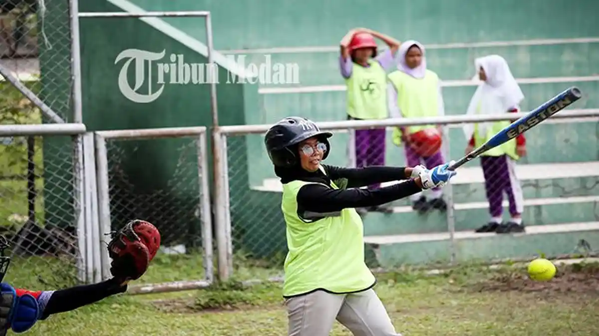 Berita Foto: Panitia Cabor Softball Kecewa, Banyak Peserta tak Hadir pada Porkot XIII Medan 2023 - 23082023_SOFTBALL-PORKOT-MEDAN_ABDAN-SYAKURO-4.jpg