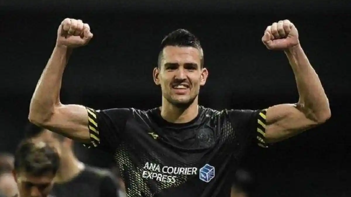 Gol Boris Kopitovic Selamatkan Wajah Johnny Jansen di Depan Semeton Dewata