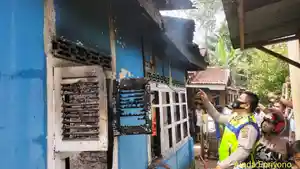 Rumah-fauzi-kebakaran.jpg