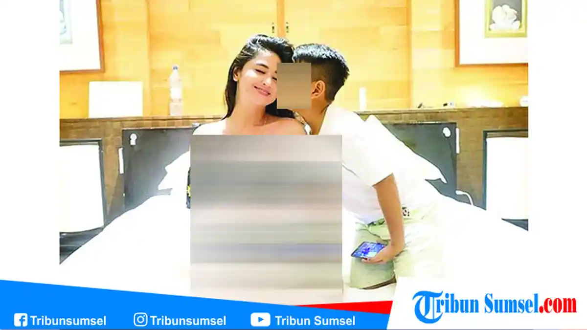Astaga ! Beredar Video Goyangan Seronok Dewi Perssik yang Tuai Kecaman Netizen