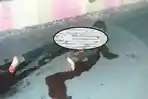 tubuh-korban-saat-tergelak-di-tengah-jalan-di-kumai-kotawaringin-barat_20170609_094024.jpg