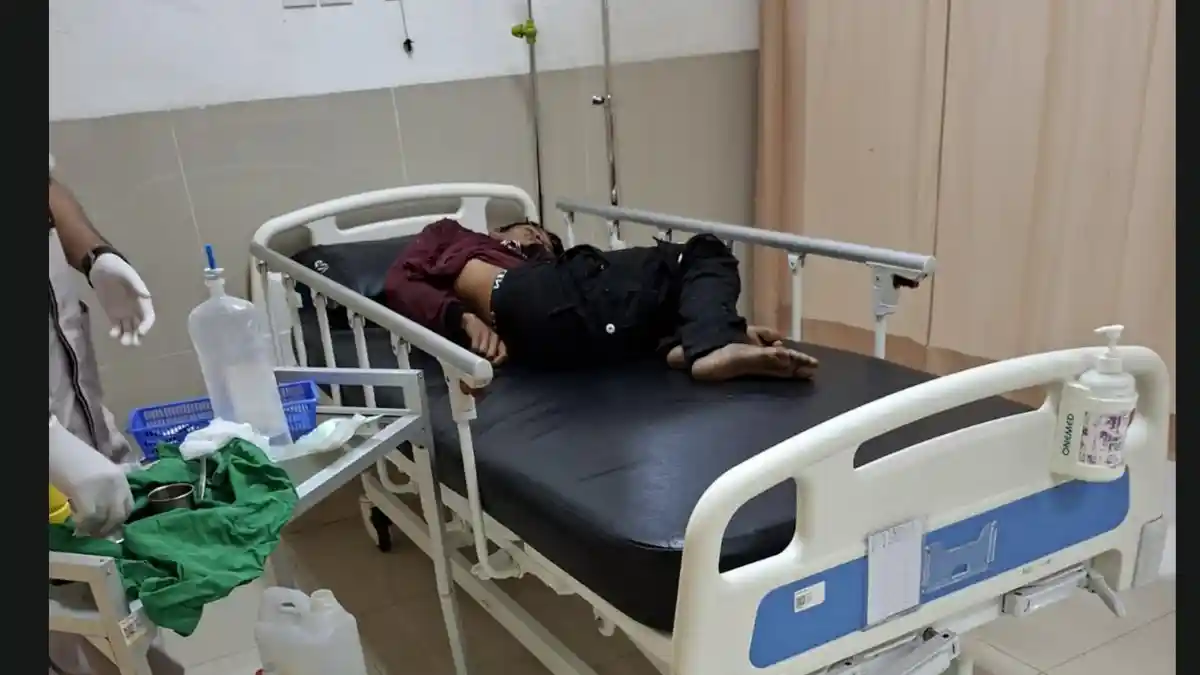 Pengendara Ojol Temukan Warga Tergeletak Di Jalan, Layanan Ambulans Gratis Gianyar Langsung Sigap