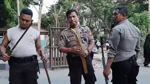 barang-bukti-yang-diamankan-polisa.jpg
