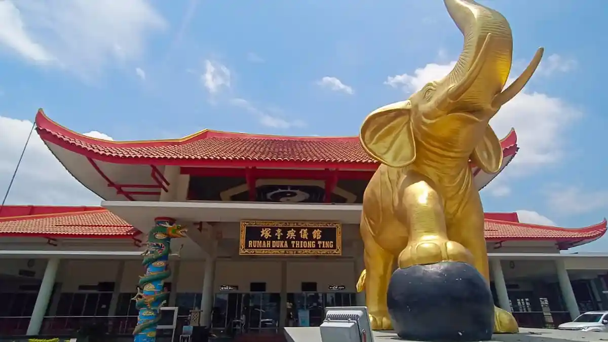 UPDATE Kedatangan Jenazah Robby Sumampouw dari Singapura : Mendarat di Adi Soemarmo Pukul 21.40 WIB