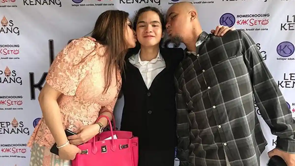 Sikap Berbeda Dul pada Irwan Mussry dan Ahmad Dhani Jadi Sorotan 'Gak Ada Bekas Anak'