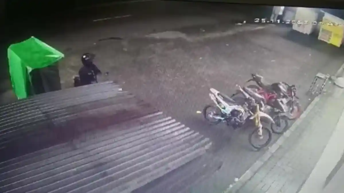 Pelaku Perampokan di Minimarket Manado Sulawesi Utara Sempat Pindah Motor Agar Terhindar dari CCTV