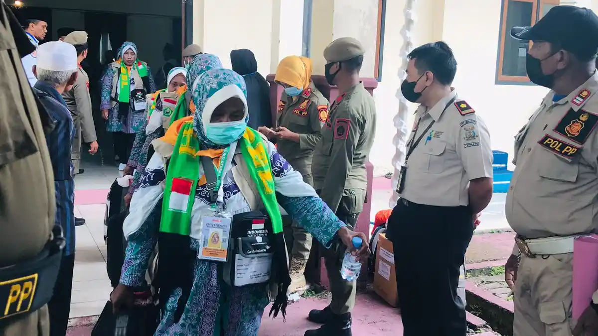 Hari Ini 389 Calon Jamaah Haji asal Maluku Utara Sudah di Makassar, Disusul 102 Keesokan Harinya