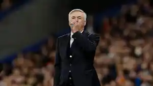 Carlo-Ancelotti-saat-pertandingan-Real-Madrid-CF-vs-Granada-FC.jpg