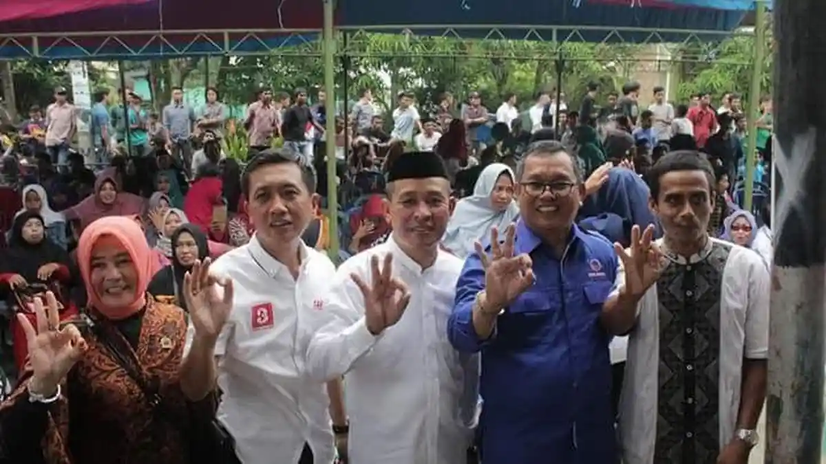 Takyuddin-Mizar Ajak Rivalnya Bertarung Gagasan di Pilkada Sinjai