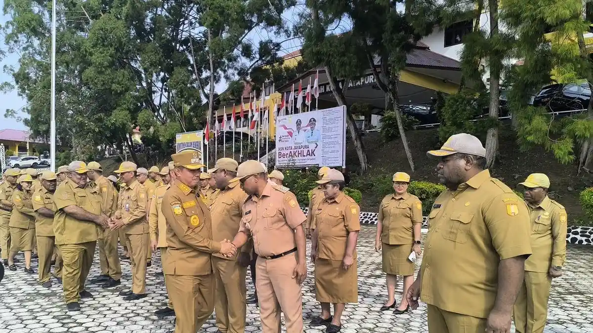 Rustan Saru Minta Program 100 Hari Kerja Harus Terlihat di Setiap Kelurahan
