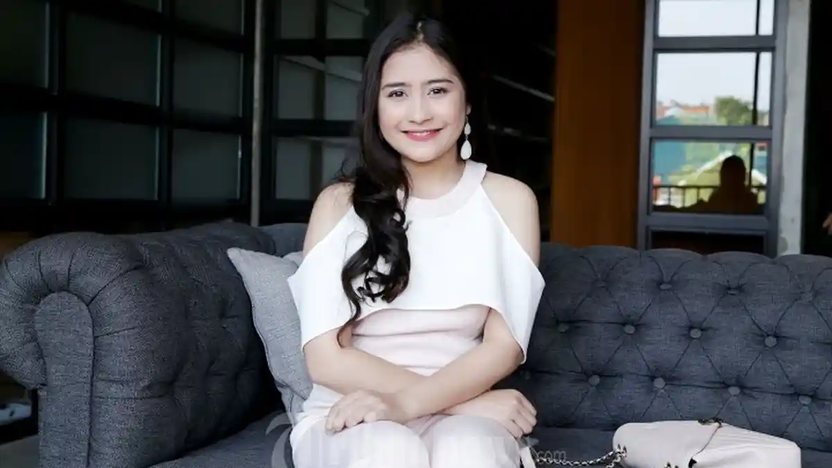 Ibu Prilly Latuconsina Kecolongan Video Prilly Memaki Keluarga Aliando