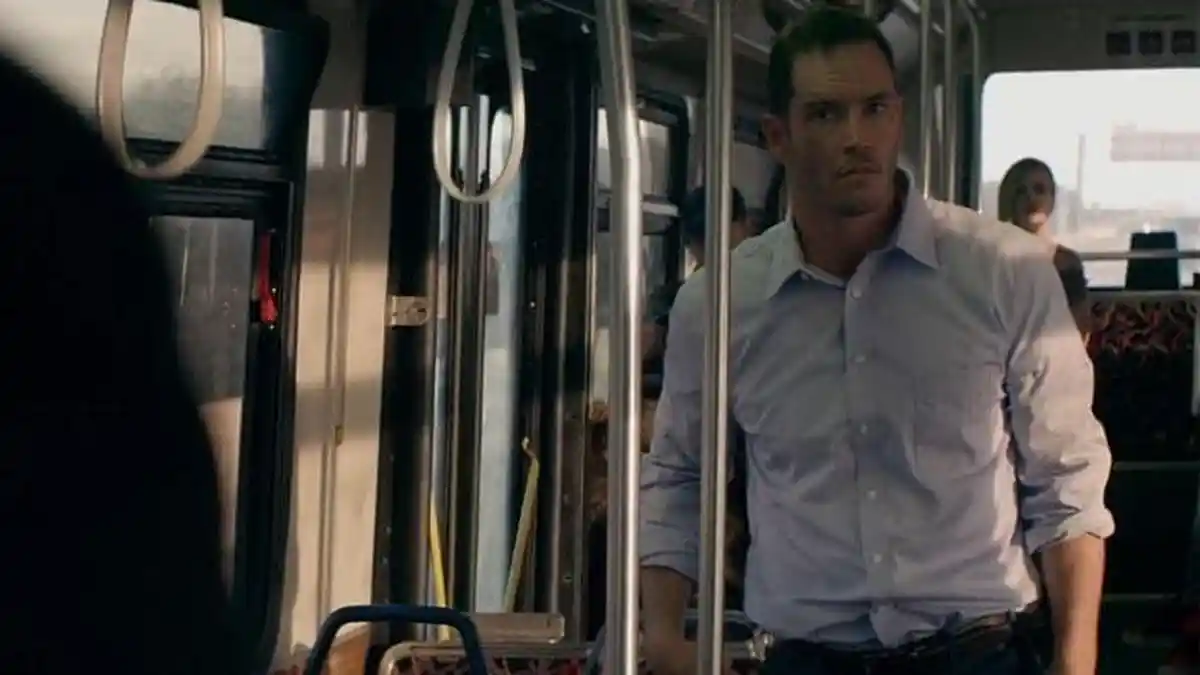 Sinopsis Bus 675, Tayang 4 Desember 2023 di Bioksop Trans TV