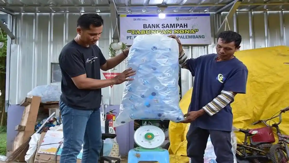 PUSRI Hadirkan Tabungan Nona Atasi Permasalahan Sampah 