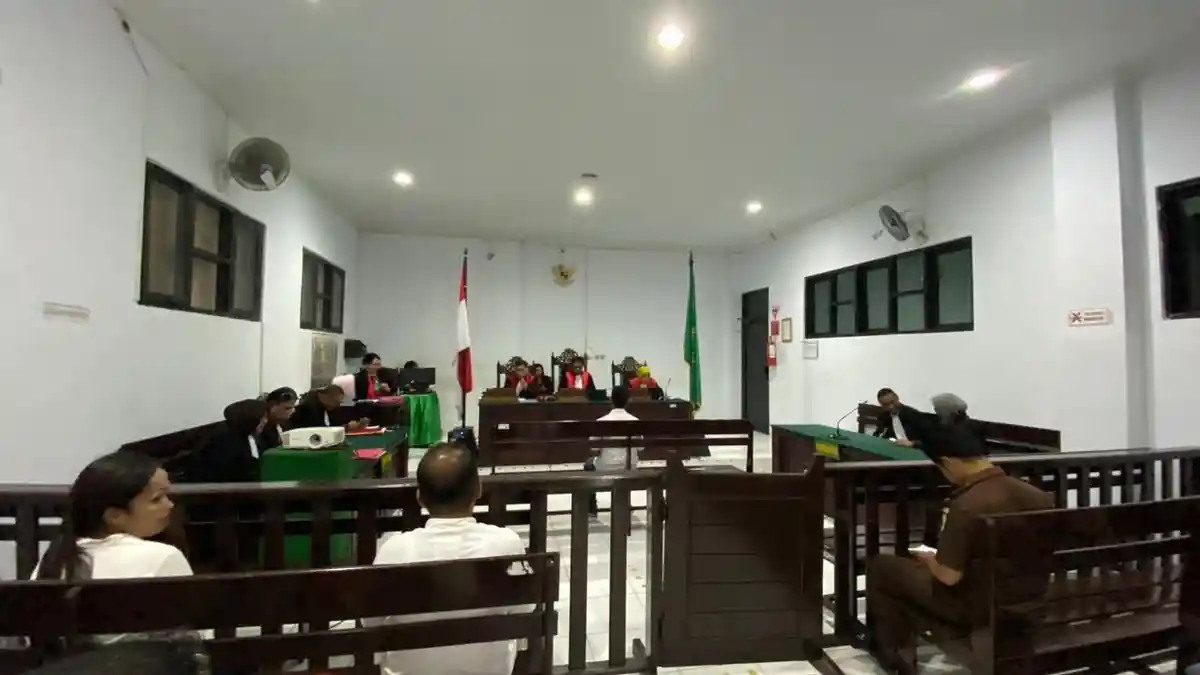 Pembobol Dana Nasabah Bank Danamon Ambon Rp Divonis 2,6 Tahun Penjara