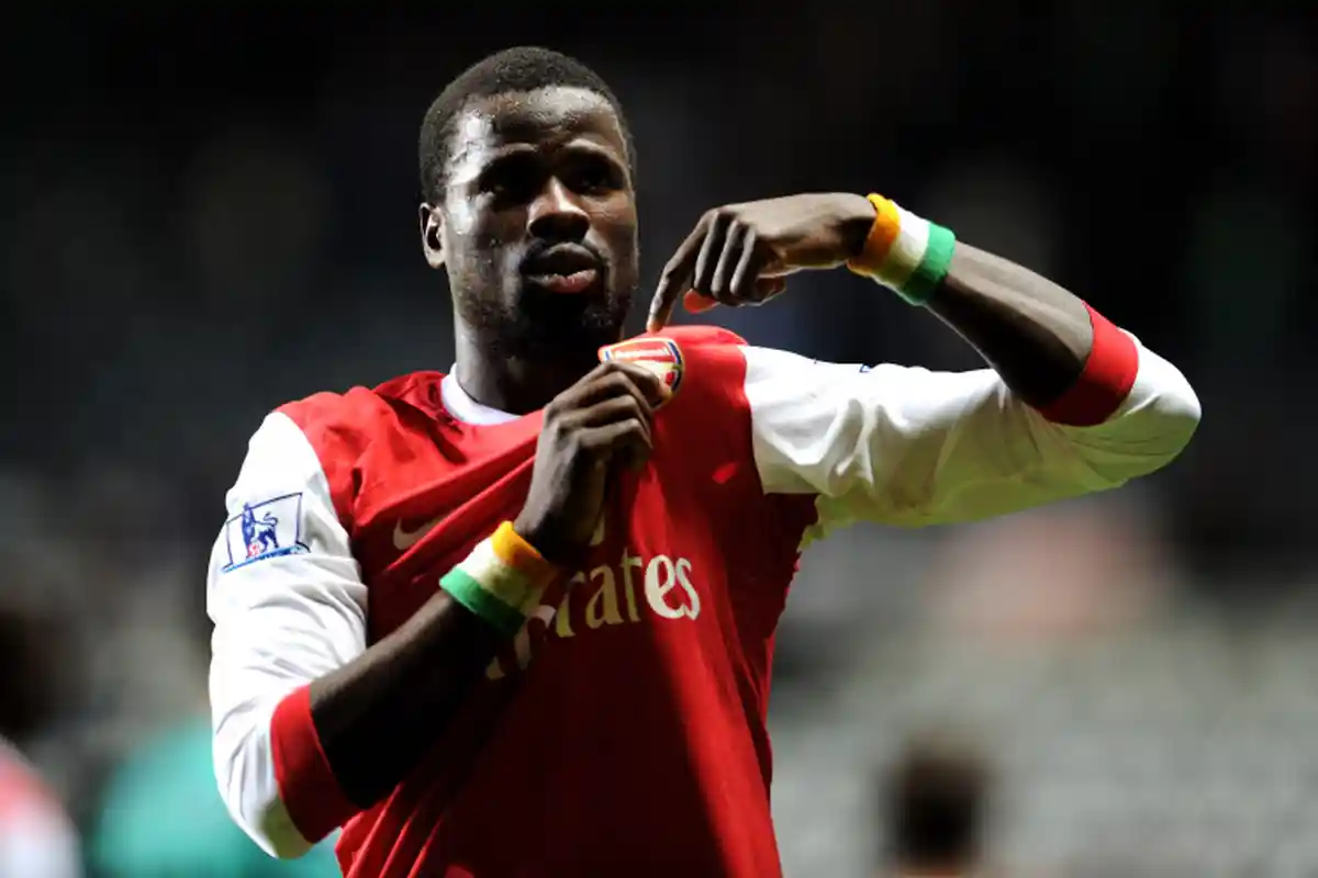 Malangnya Nasib Mantan Gelandang Arsenal Emmanuel Eboue, Dinyatakan Bangkrut Hingga Depresi