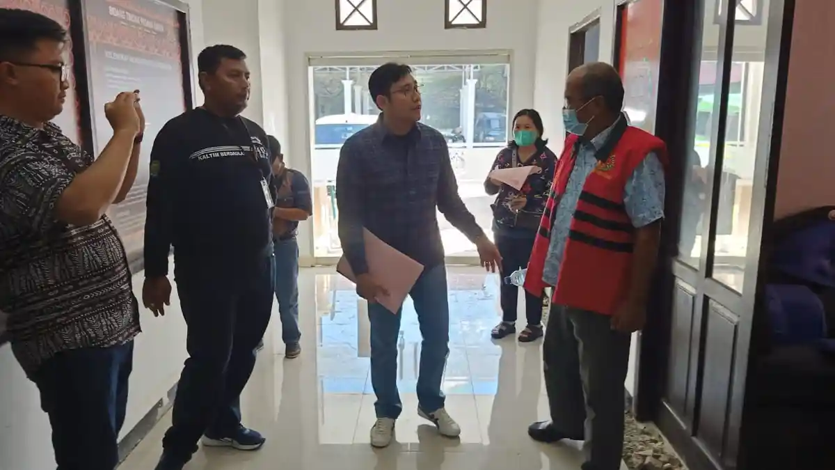 Kejari Kubar Tetapkan 3 Tersangka Korupsi Pengadaan Seragam Sekolah TA 2017