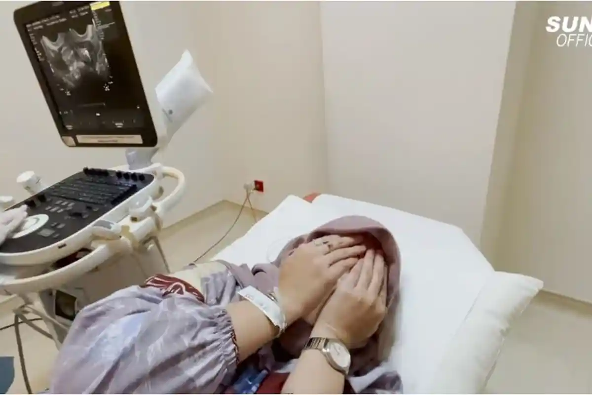 Nathalie Holscher Hamil saat Berpisah dari Sule, Sesenggukan Periksa Kandungan Tak Ditemani Suami