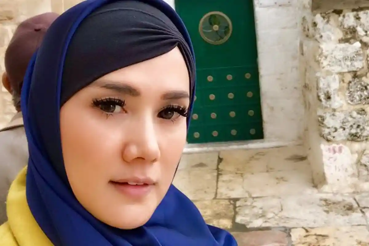 Lagi-lagi Mulan Jameela Tuai Kritikan, Anggota DPR RI Disembur Politisi Senior : 'Bukannya Belajar'