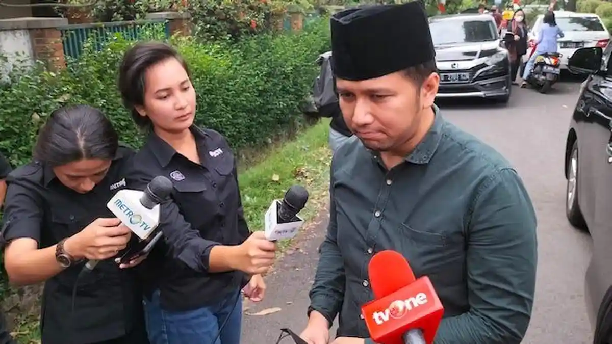 Emil Dardak Berterima Kasih pada Presiden Jokowi, Sang Ayah Boleh Dimakamkan di TMP Kalibata