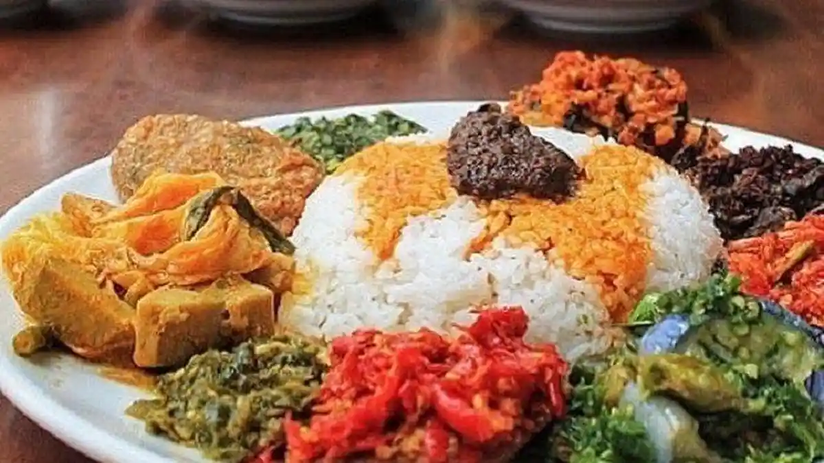 Fakta Unik Rumah Makan Padang di Indonesia, Sampai Ada Bule Ciptakan Lagu Berjudul Nasi Padang
