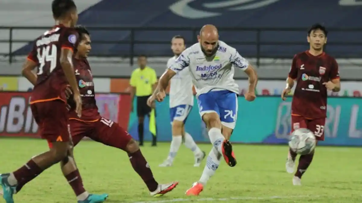 Hasil Liga 1, Rashid Bawa Persib Buntuti Arema FC, Boaz tak Cukup Bantu Borneo FC