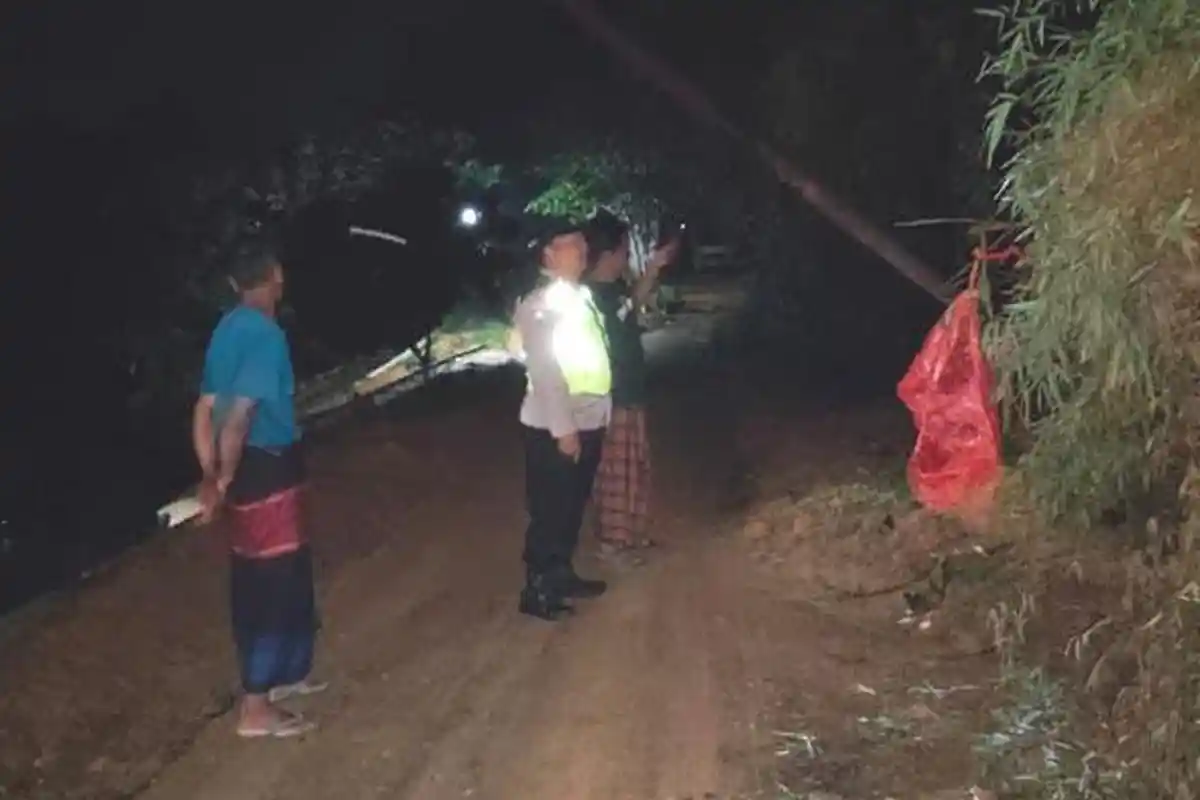 Hujan Deras Picu Tanah Longsor di Grabagan Tuban, Akses Dua Desa Terputus