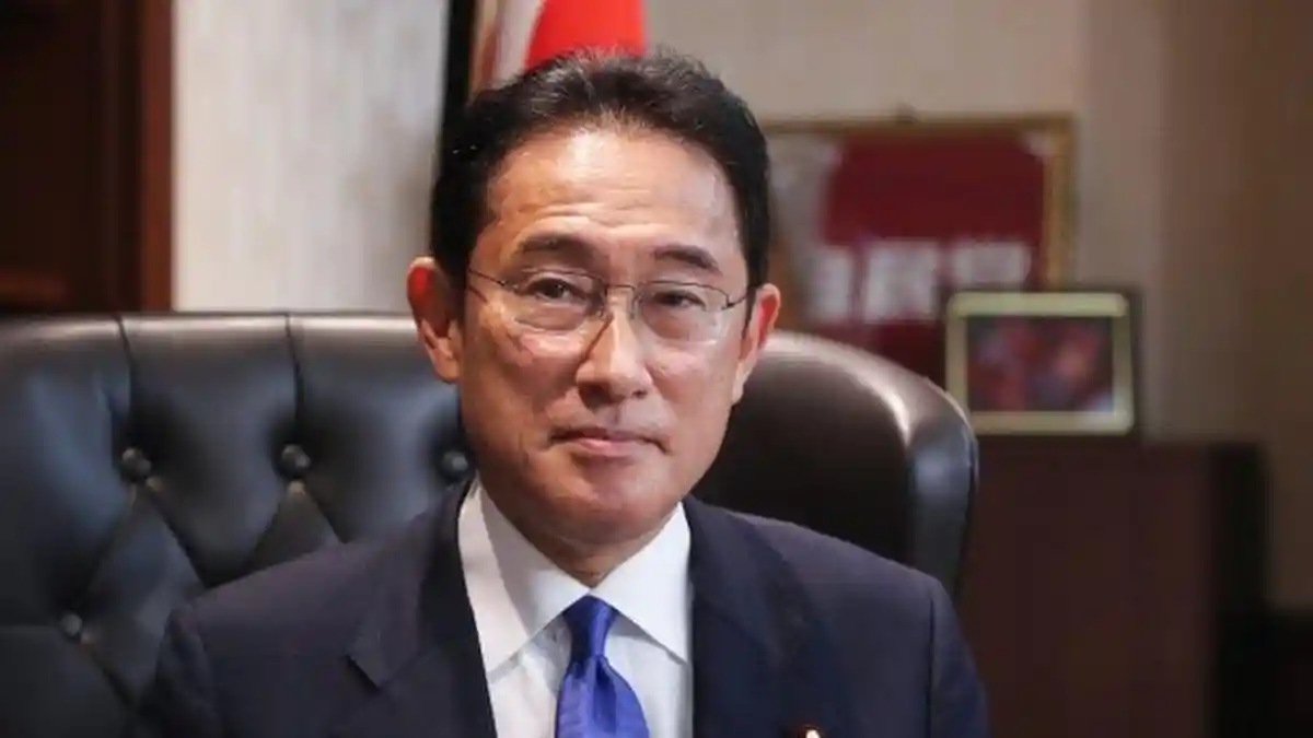 PM Kishida Tekankan Obat Antisipasi Corona dan Masyarakat Diminta Banyak Minum Susu