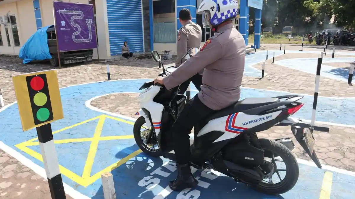 Polres Aceh Tenggara Perbarui Lintasan Ujian Praktek SIM C