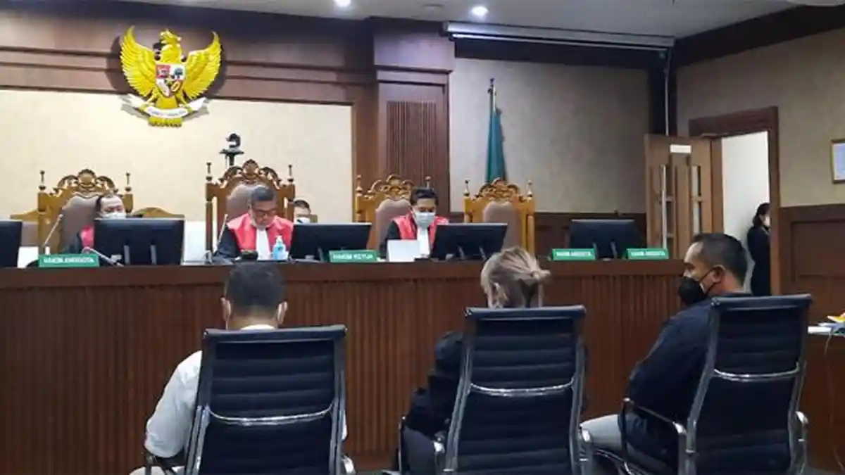 Nia Ramadhani dan Ardi Bakrie Terlambat Datang, Hakim Peringatkan Tidak Persulit Proses Sidang