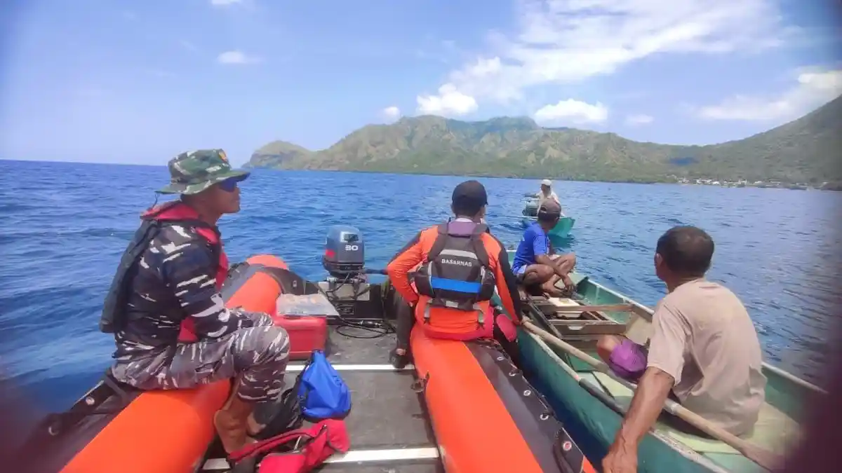 Tim SAR Cari Nelayan Hilang saat Memancing di Sekitar Perairan Pelabuhan Pertamina Ende
