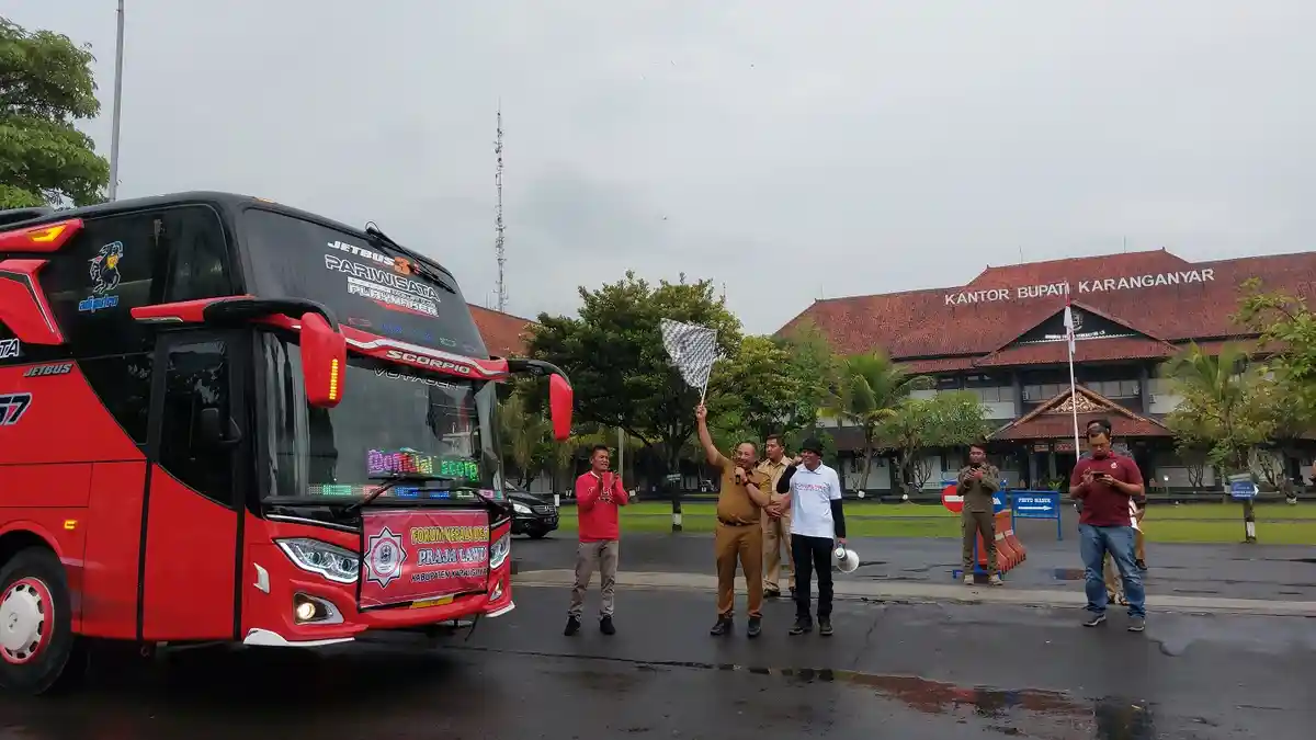 Ratusan Kades se-Karanganyar Bertolak ke Jakarta, Tuntut Lama Masa Jabatan 9 Tahun