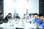 pemkab-meranti-dan-bea-cukai-bahas-ekspor-sagu.jpg
