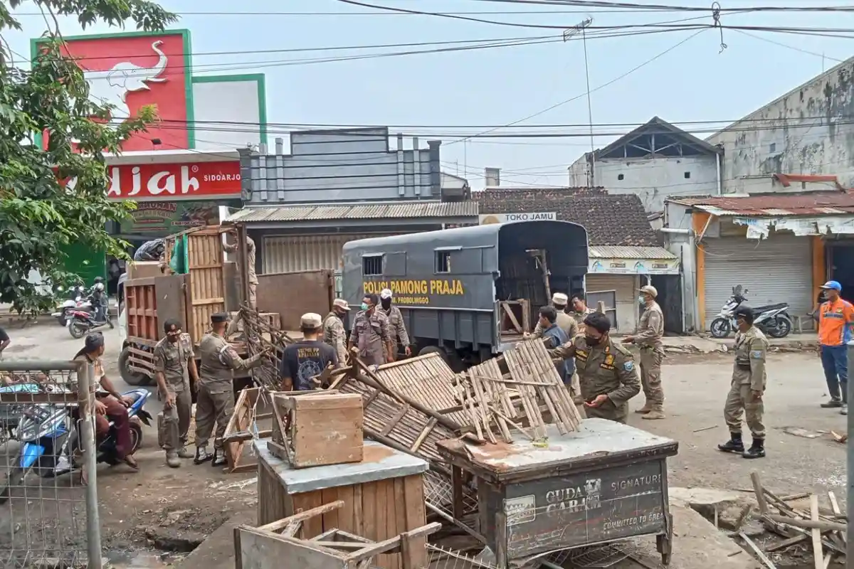 Maksimalkan Fungsi Pasar Semampir, Pemkab Probolinggo Tata dan Tertibkan Pedagang 