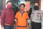tersangka-deni-purwantoro-tengah-diamankan-di-mapolsek-ujungpangkah-sabtu-1172020.jpg
