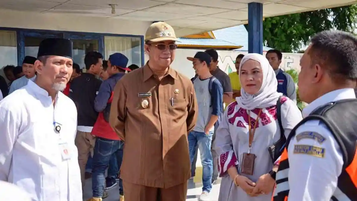 Profil Anwar Hasyim Wakil Bupati Karimun 2 Periode: Punya Banyak Riwayat Jabatan dan Penghargaan