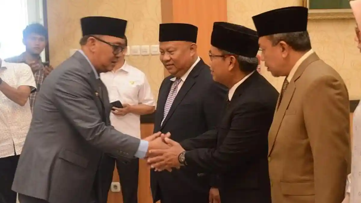 Lantik 3 Kadis dan Aspemkesra, Iwan Setiawan Minta Jalankan Tugas dengan Tanggung Jawab dan Amanah