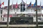 Kantor-Komisi-Pemilihan-Umum-KPU-Sum.jpg