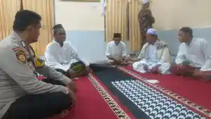 Polsek-Tempuling-sholat-subuh-bersama-1.jpg
