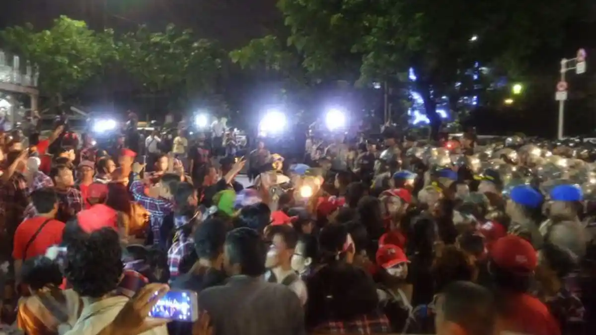 8 Orang Diamankan Saat Unjuk Rasa Pendukung Ahok di Pengadilan Tinggi DKI